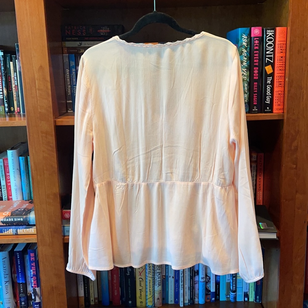 Lumiere blouse - Picture 2 of 4